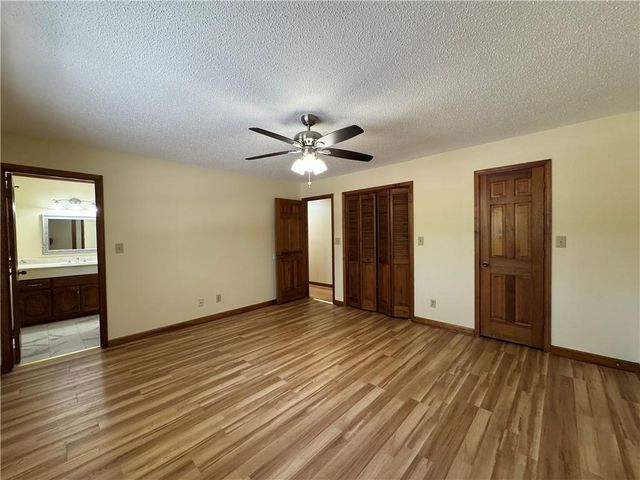 700 Ponderosa Court, Fayetteville, GA 30214
