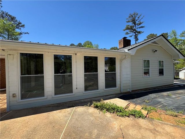 700 Ponderosa Court, Fayetteville, GA 30214