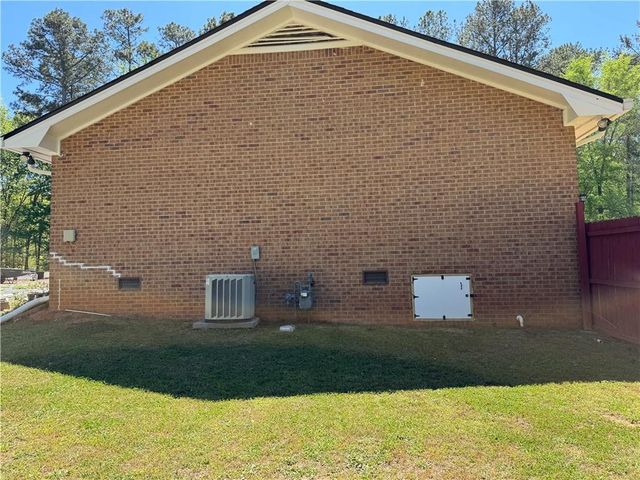 700 Ponderosa Court, Fayetteville, GA 30214