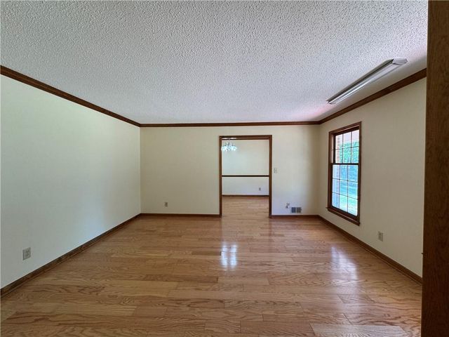 700 Ponderosa Court, Fayetteville, GA 30214