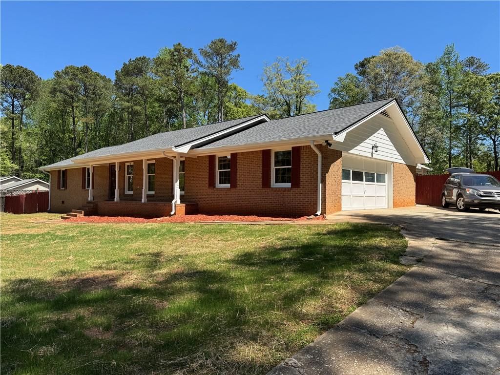700 Ponderosa Court, Fayetteville, GA 30214