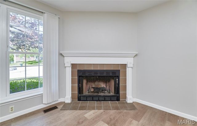 1824 Fairwood Forest Drive, St Peters, MO 63376