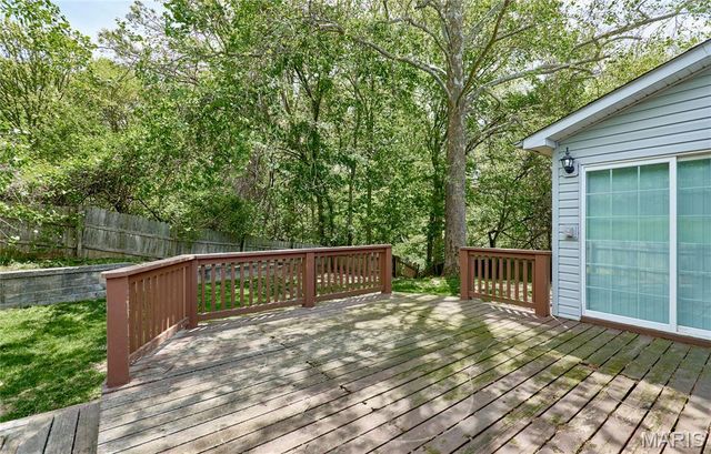1824 Fairwood Forest Drive, St Peters, MO 63376
