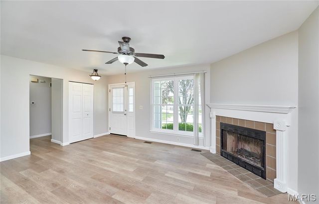 1824 Fairwood Forest Drive, St Peters, MO 63376