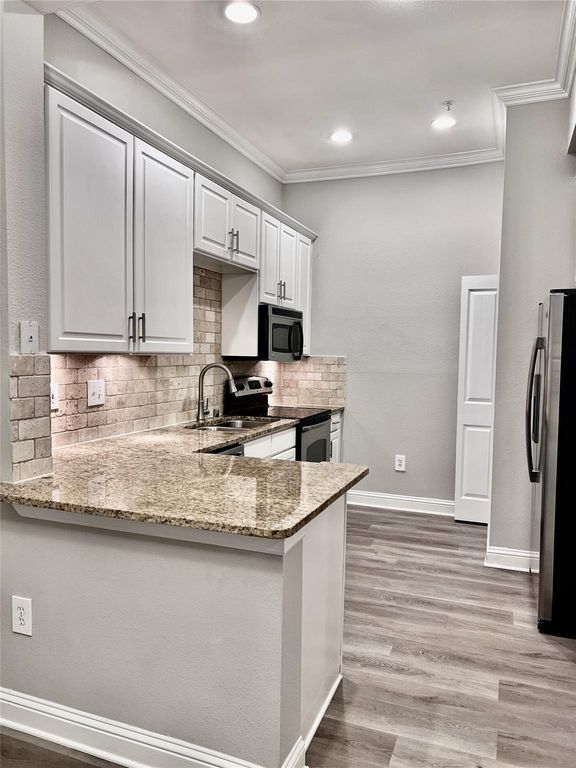 5353 Memorial Drive 2069, Houston, TX 77007