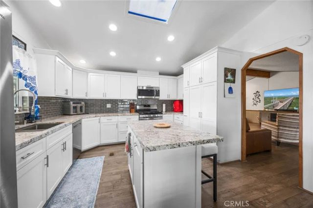 1474 Bishop Drive, Hemet, CA 92545