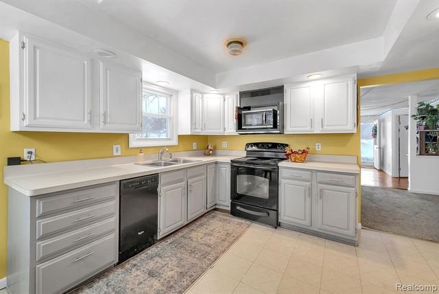 4990 Bolla Road, Ypsilanti, MI 48197