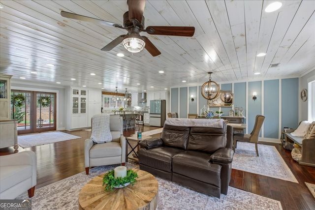 121 Willow Creek Lane, Ellijay, GA 30536