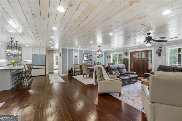 121 Willow Creek Lane, Ellijay, GA 30536