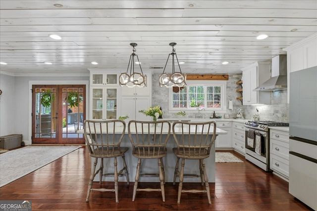 121 Willow Creek Lane, Ellijay, GA 30536