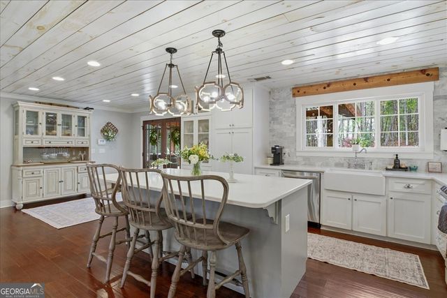 121 Willow Creek Lane, Ellijay, GA 30536