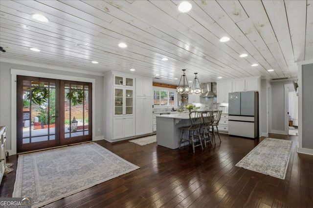 121 Willow Creek Lane, Ellijay, GA 30536