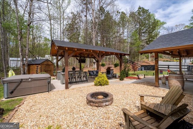 121 Willow Creek Lane, Ellijay, GA 30536