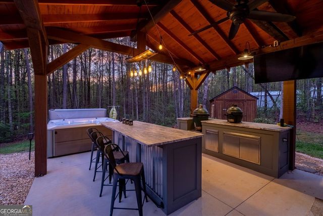 121 Willow Creek Lane, Ellijay, GA 30536
