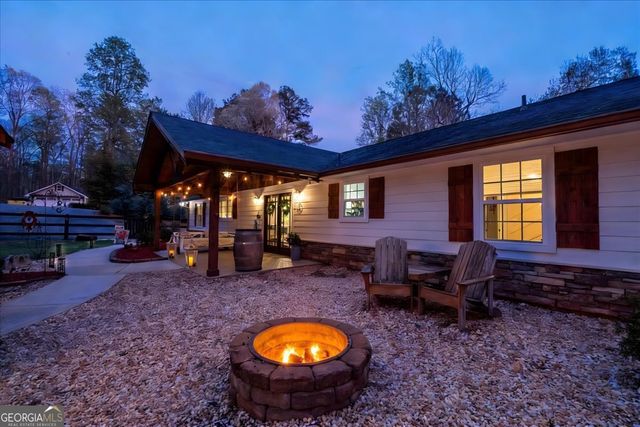 121 Willow Creek Lane, Ellijay, GA 30536