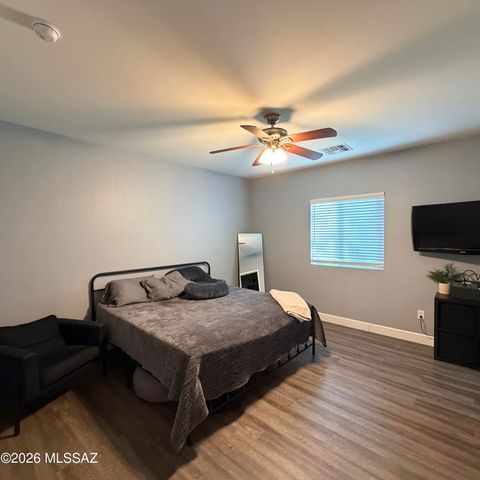 726 S Harry P Stagg Drive, Vail, AZ 85641