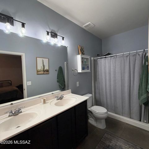 726 S Harry P Stagg Drive, Vail, AZ 85641