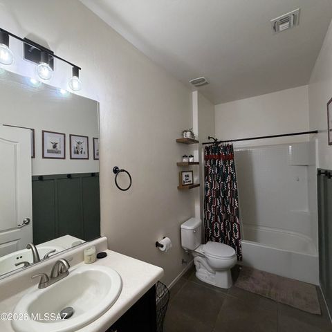 726 S Harry P Stagg Drive, Vail, AZ 85641