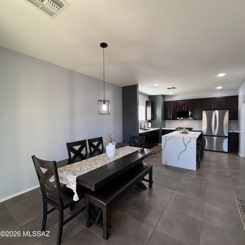 726 S Harry P Stagg Drive, Vail, AZ 85641
