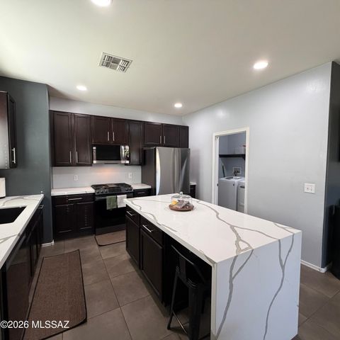 726 S Harry P Stagg Drive, Vail, AZ 85641
