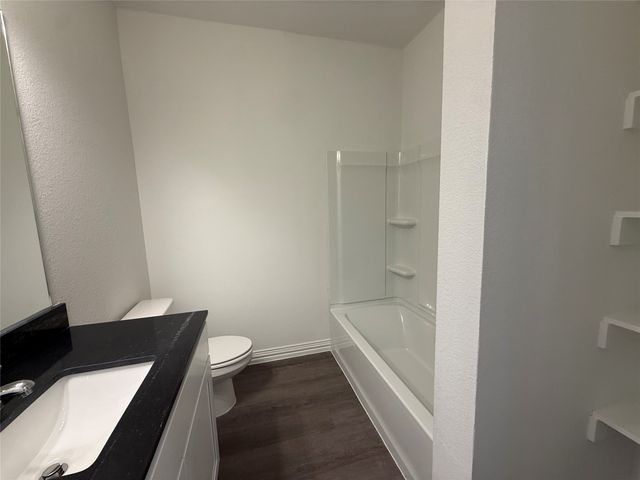 412 E 7th Street 2, Bonham, TX 75418