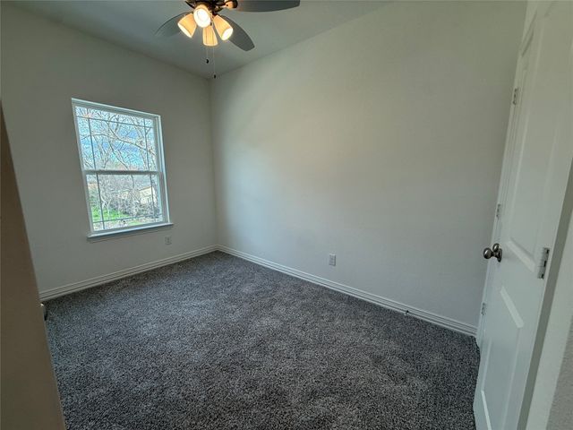 412 E 7th Street 2, Bonham, TX 75418