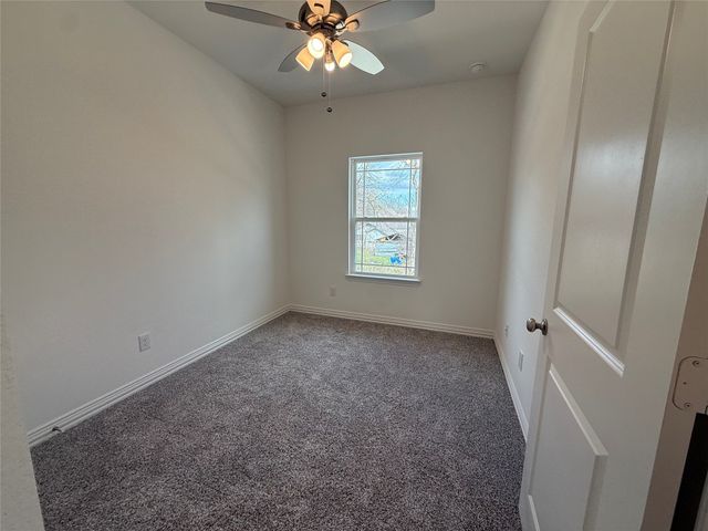 412 E 7th Street 2, Bonham, TX 75418
