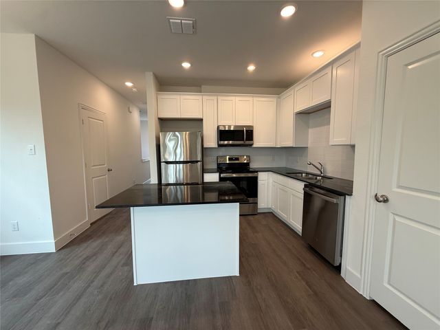 412 E 7th Street 2, Bonham, TX 75418