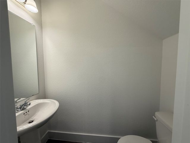 412 E 7th Street 2, Bonham, TX 75418