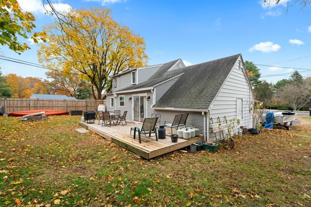 101 Pool Road, North Haven, CT 06473