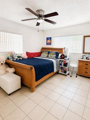 7603 W 29th Ln 202-55, Hialeah, FL 33018