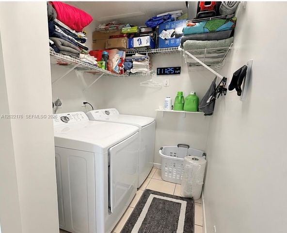 7603 W 29th Ln 202-55, Hialeah, FL 33018