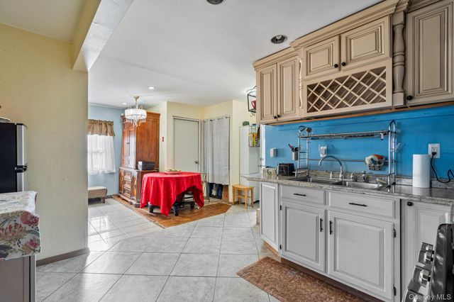 44 3rd Street, Brentwood, NY 11717