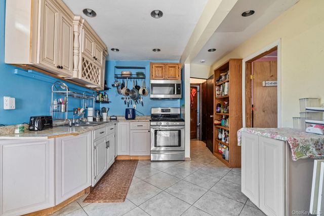 44 3rd Street, Brentwood, NY 11717