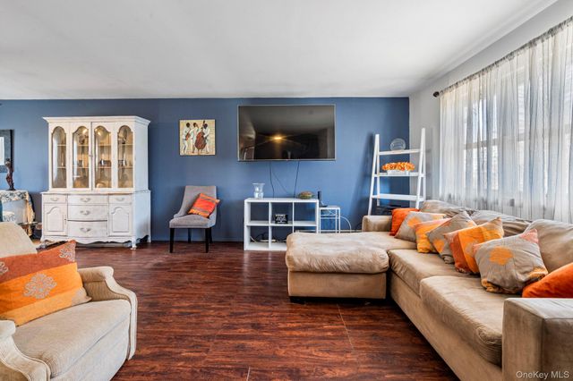 44 3rd Street, Brentwood, NY 11717