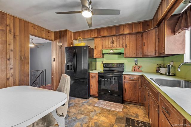 44 3rd Street, Brentwood, NY 11717