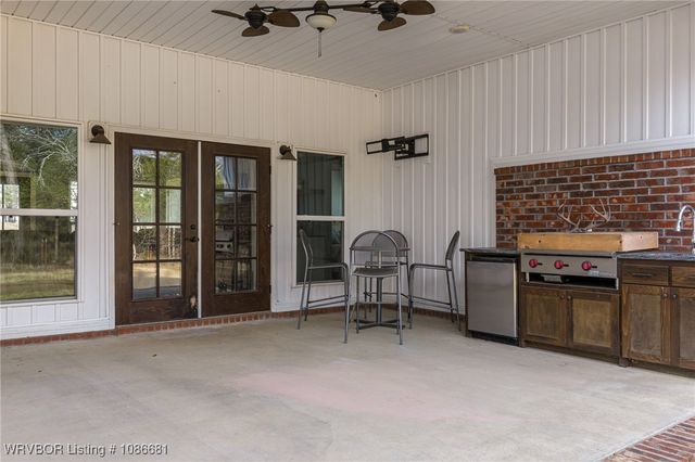 5533 Wildwood Road, Van Buren, AR 72956