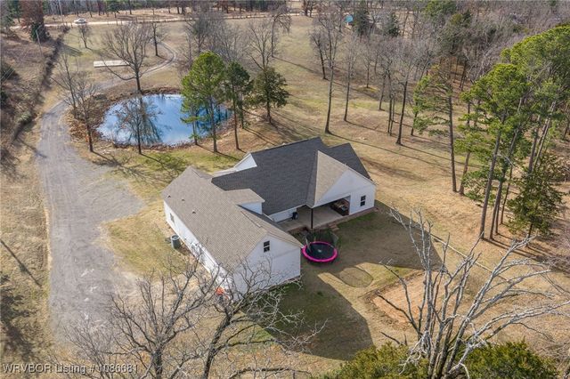 5533 Wildwood Road, Van Buren, AR 72956