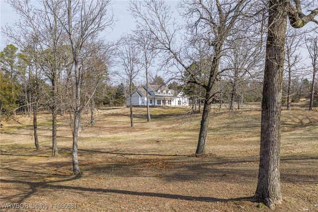 5533 Wildwood Road, Van Buren, AR 72956