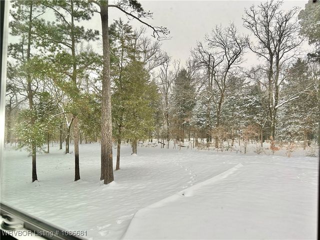 5533 Wildwood Road, Van Buren, AR 72956