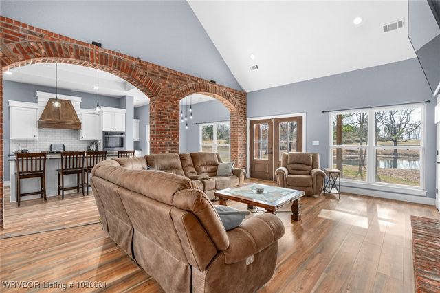 5533 Wildwood Road, Van Buren, AR 72956