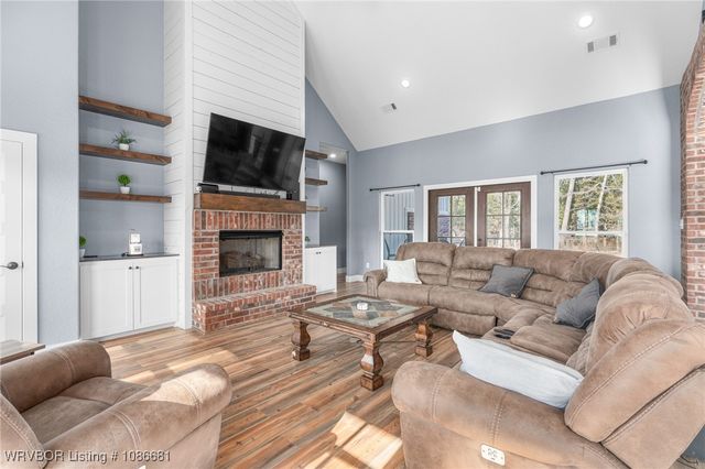 5533 Wildwood Road, Van Buren, AR 72956