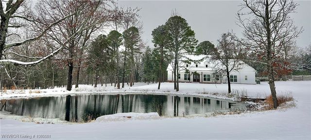 5533 Wildwood Road, Van Buren, AR 72956