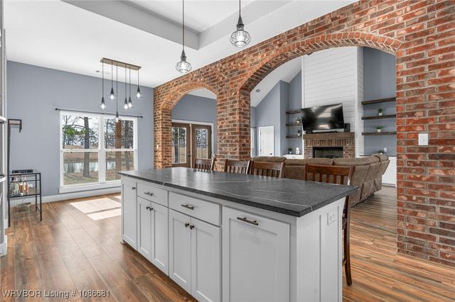 5533 Wildwood Road, Van Buren, AR 72956