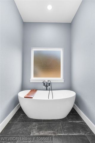 5533 Wildwood Road, Van Buren, AR 72956