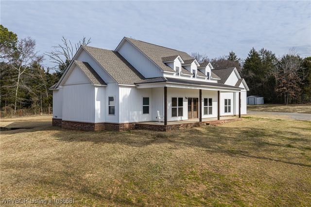 5533 Wildwood Road, Van Buren, AR 72956