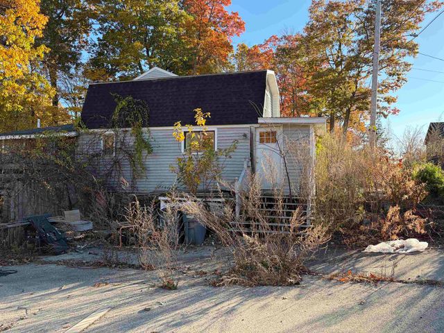 30 Dennison Avenue, Salem, NH 03079