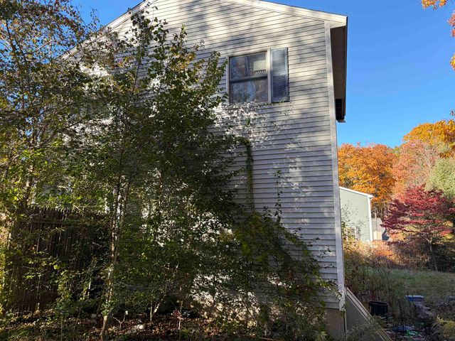 30 Dennison Avenue, Salem, NH 03079