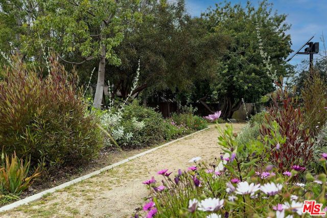 11814 Beatrice Street, Culver City, CA 90230