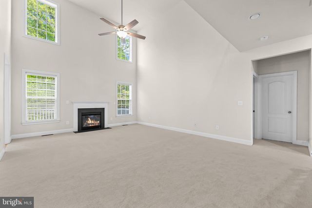 18706 KERILL RD, Triangle, VA 22172